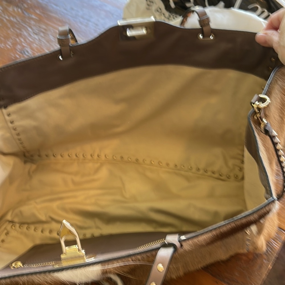 Valentino Garvani fur shoulder tote bag great condition - Picture 5 of 8